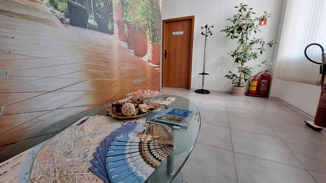 Hostel Canto 鲁塞 外观 照片