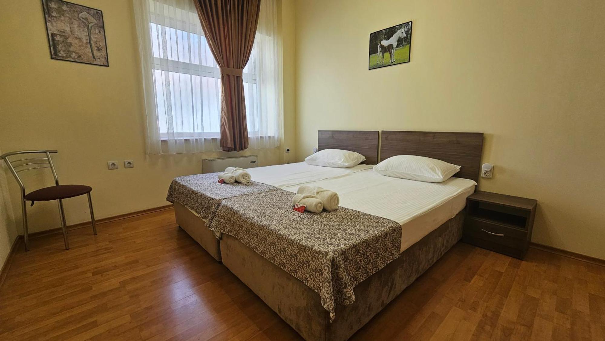 Hostel Canto 鲁塞 外观 照片