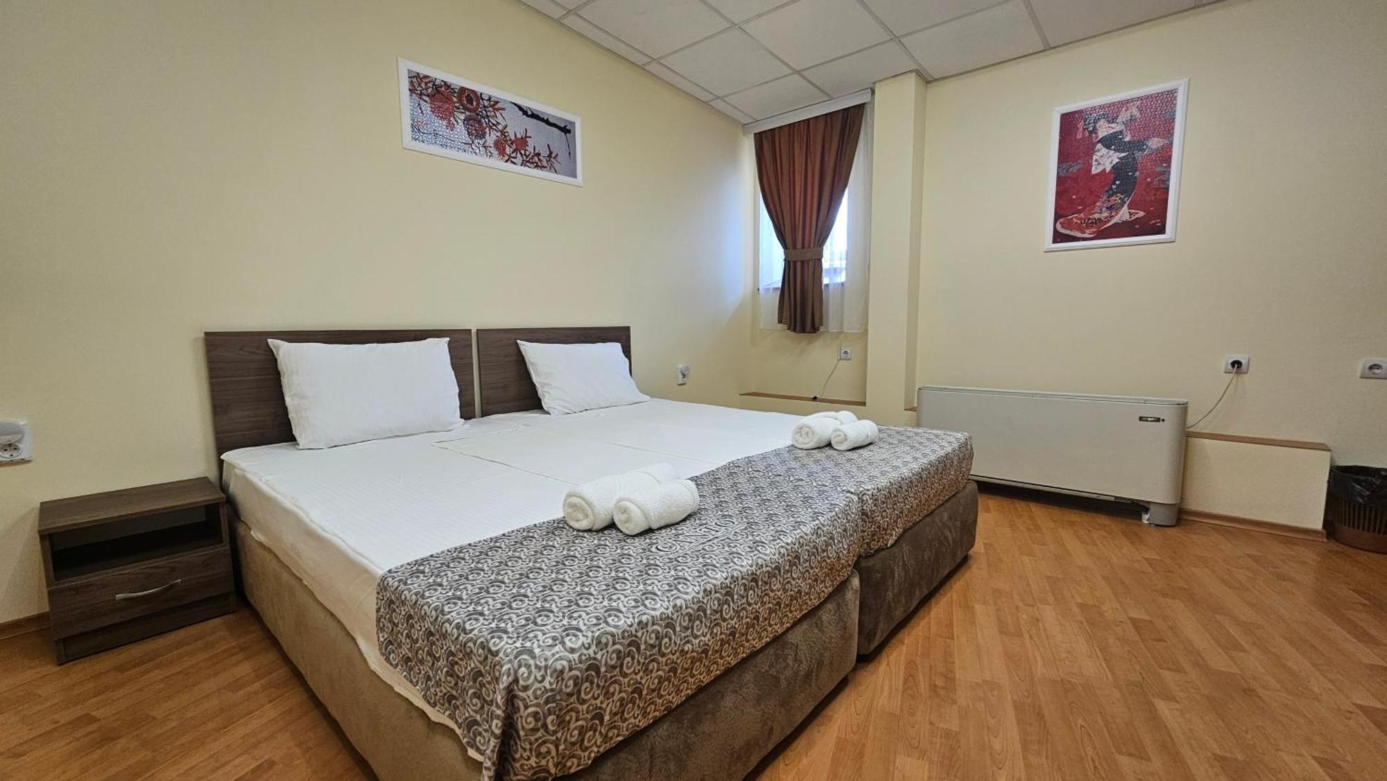Hostel Canto 鲁塞 外观 照片